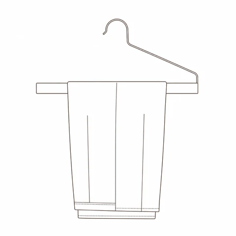 木製パンツハンガーに二つ折りで掛けたスラックスのイラスト