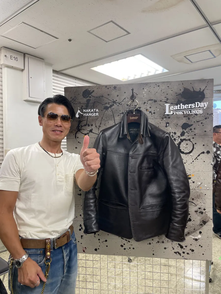 フォトブースで撮影したレザージャケット