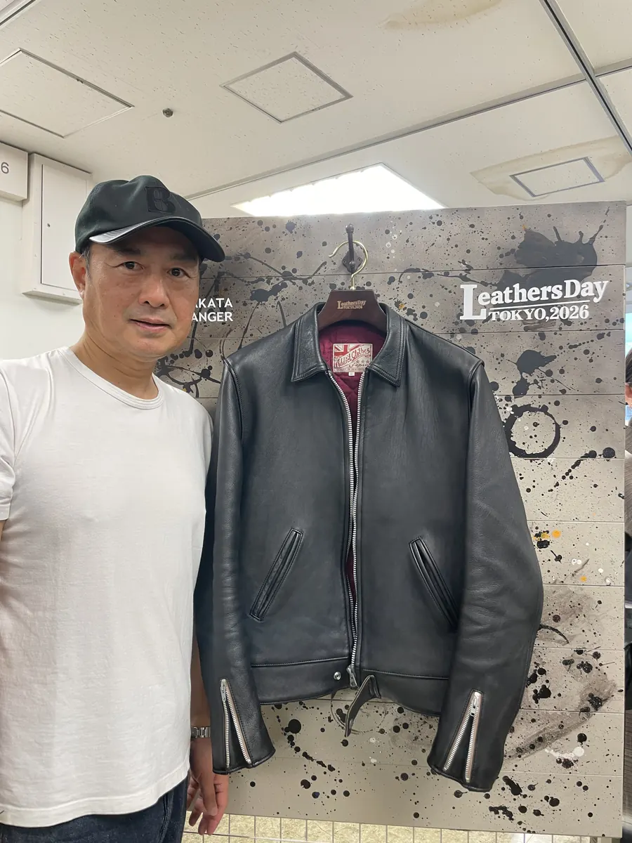 フォトブースで撮影したレザージャケット