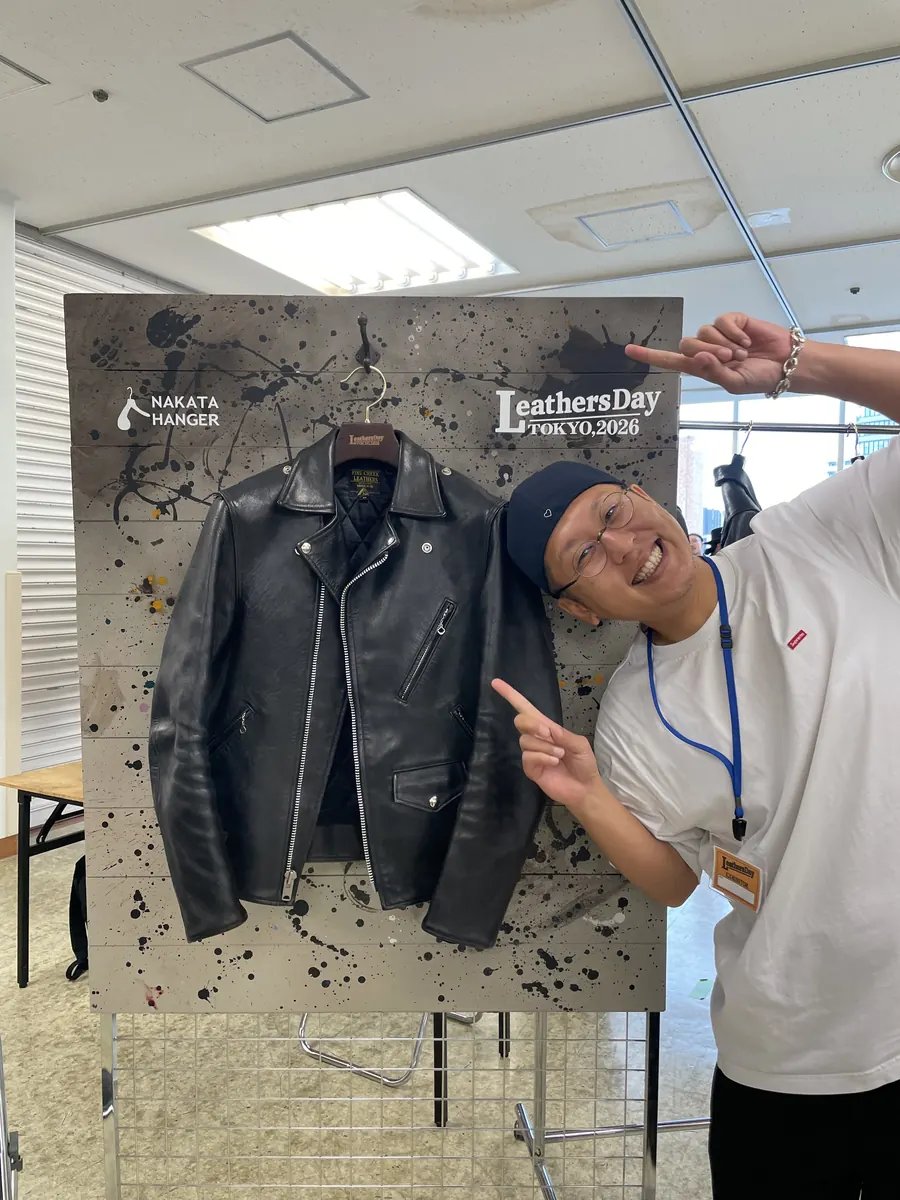 フォトブースで撮影したレザージャケット