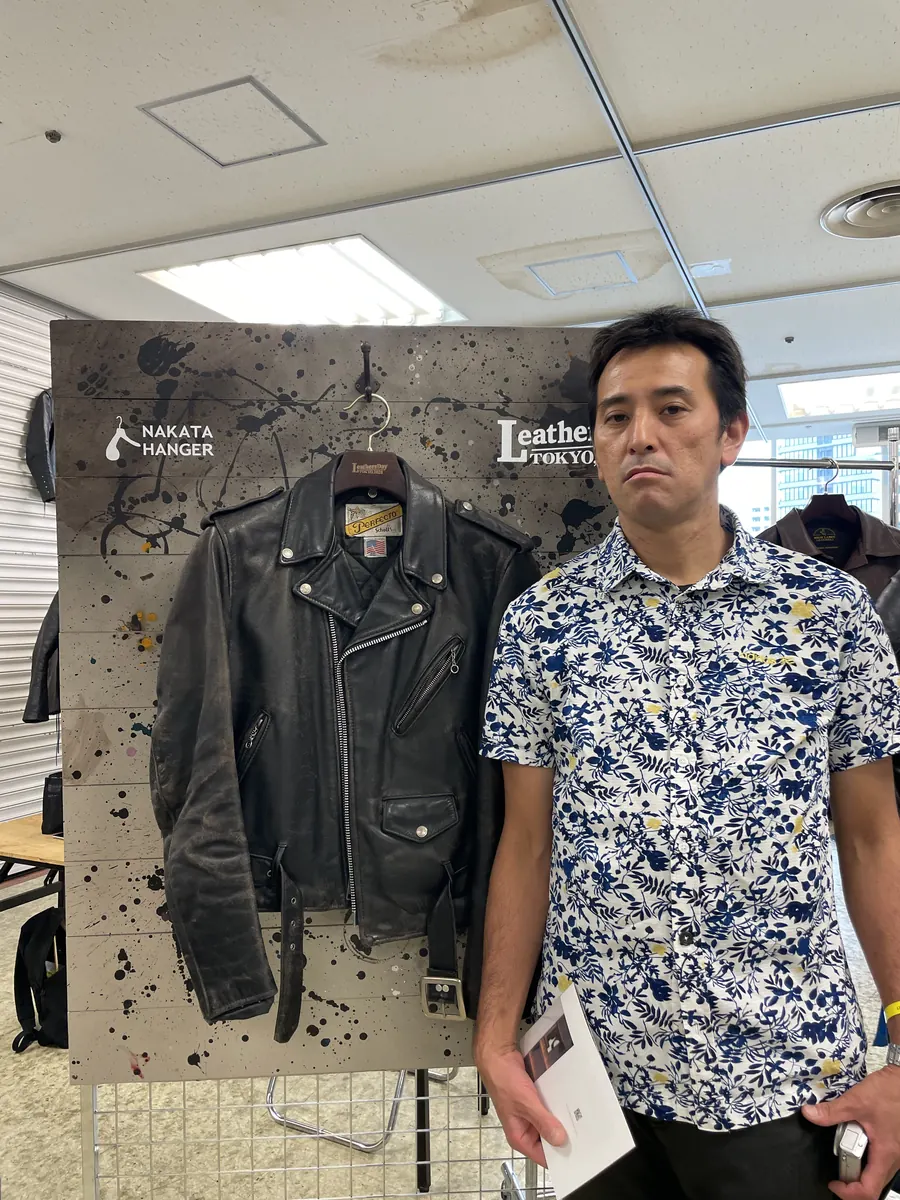 フォトブースで撮影したレザージャケット