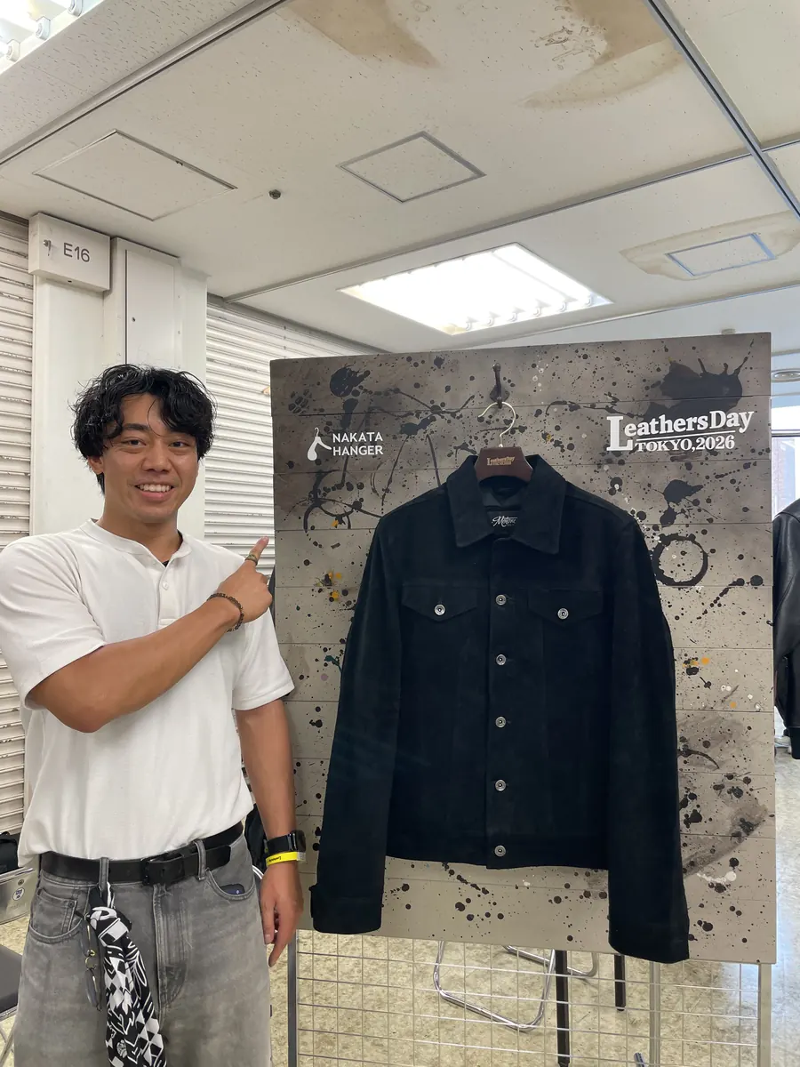 フォトブースで撮影したレザージャケット
