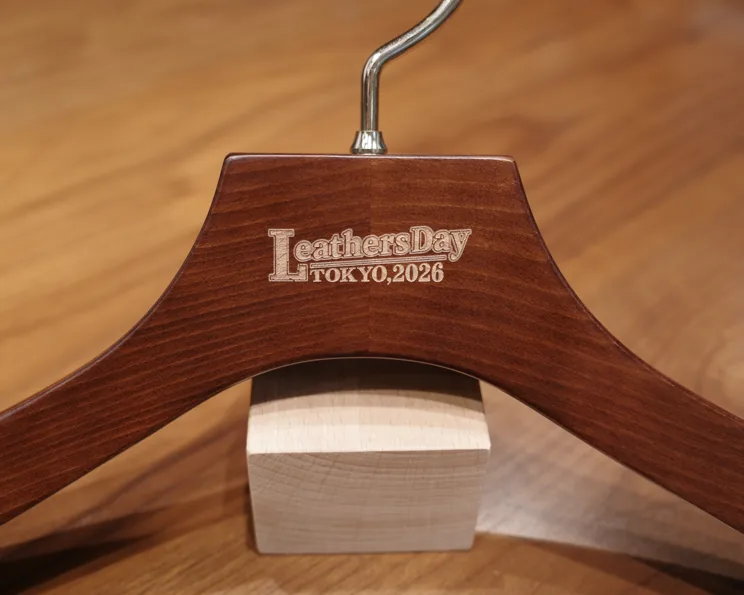 マーズブラウンに刻印した Leathers Day TOKYO,2026 のロゴ